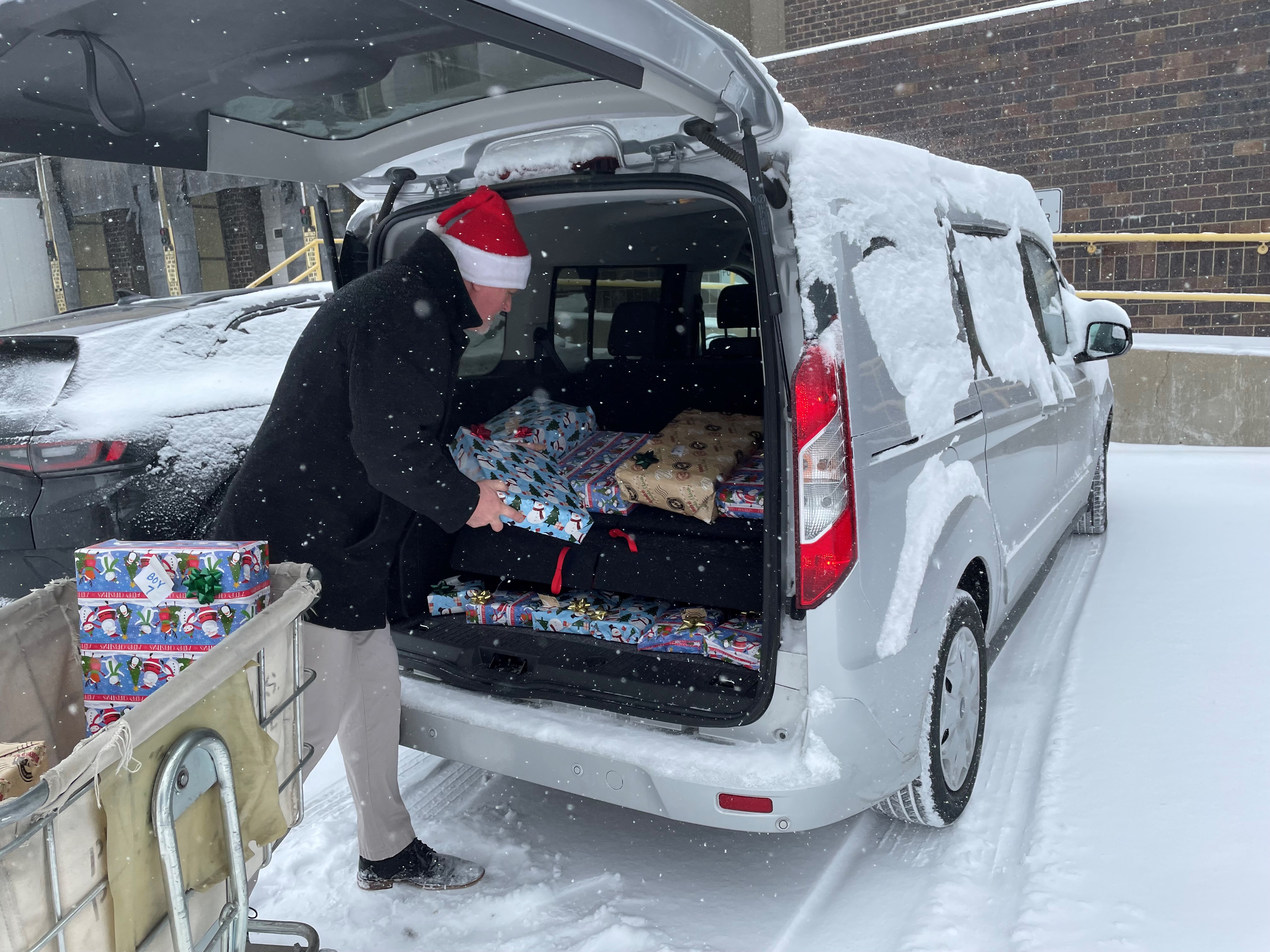 santa cause me loading van